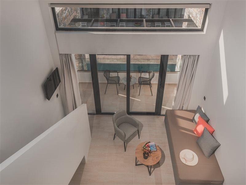 Cavo D' Oro & Hotel 4*