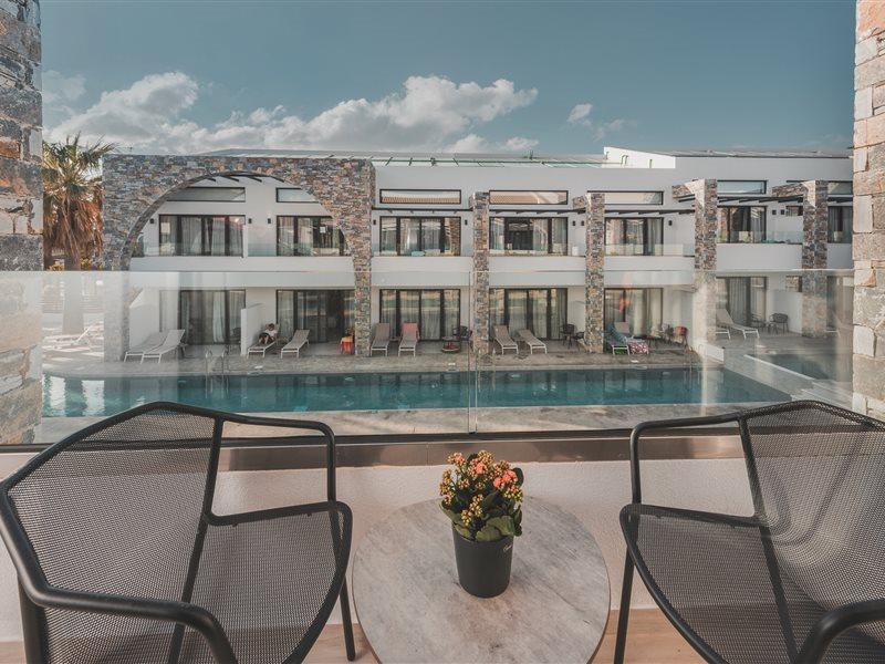 Cavo D' Oro & Hotel 4*